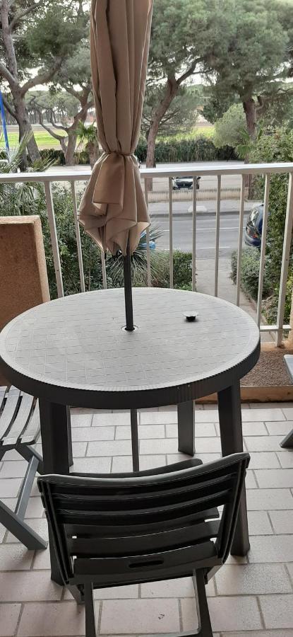 Les Iles D'Or Au Port De Hyeres Grand Studio Climatise 外观 照片